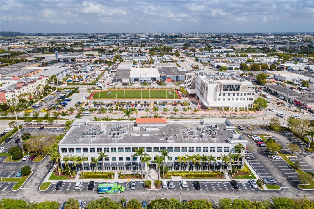 7950 NW 53rd St 322-324-326, Doral, Flórida 33166, Estados Unidos