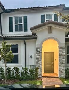 12220 NW 23rd Ct 12220, Miami, Florida 33167, USA