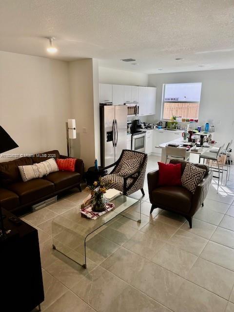 12220 NW 23rd Ct 12220, Miami, Floryda 33167, USA