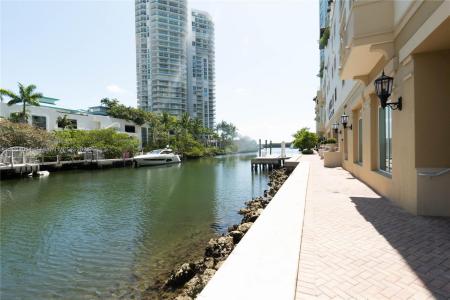 150 Sunny Isles Blvd 1-TH403, Sunny Isles Beach, Florida 33160, USA