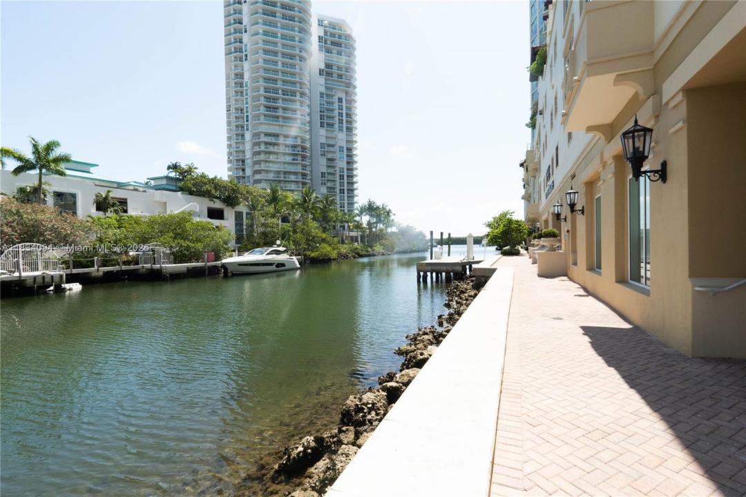 150 Sunny Isles Blvd 1-TH403, Sunny Isles Beach, Floride 33160, États-Unis