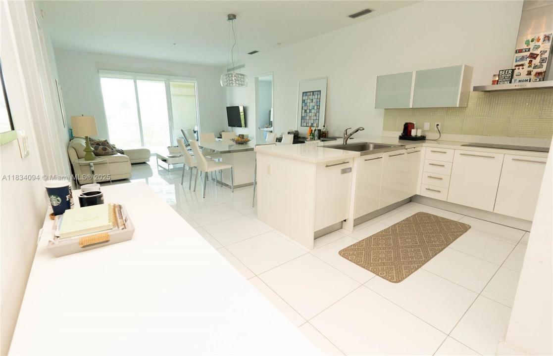 150 Sunny Isles Blvd 1-TH403, Sunny Isles Beach, Floride 33160, États-Unis