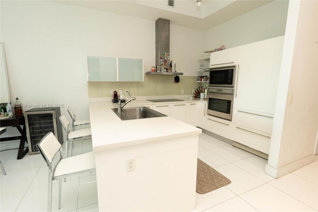 150 Sunny Isles Blvd 1-TH403, Sunny Isles Beach, Floride 33160, États-Unis