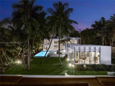 30 Palm Ave, Miami Beach, Florida 33139, USA
