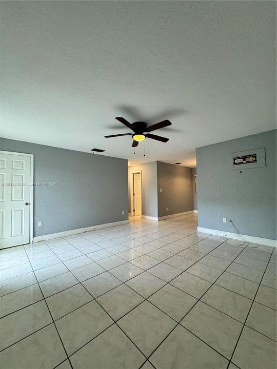 2731 SW 7th St, Fort Lauderdale, Florida 33312