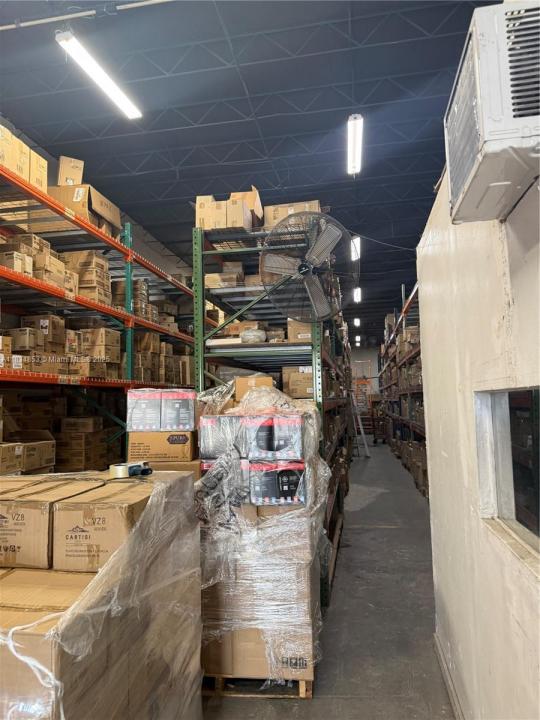 3771 NW 51st St 3771-C, Hialeah, フロリダ 33142, アメリカ合衆国