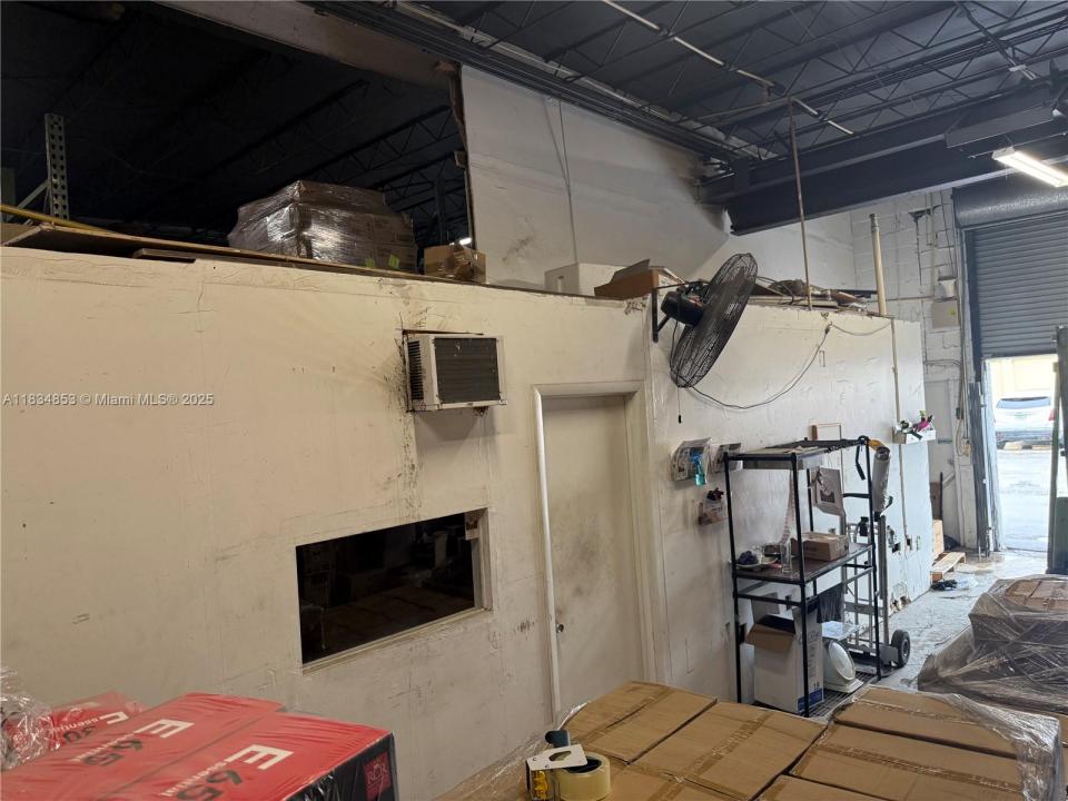 3771 NW 51st St 3771-C, Hialeah, フロリダ 33142, アメリカ合衆国