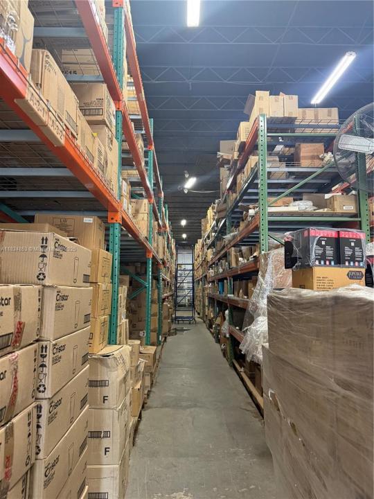 3771 NW 51st St 3771-C, Hialeah, フロリダ 33142, アメリカ合衆国