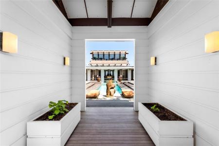 230 Bay Walk, Brookhaven, New York 11782, USA