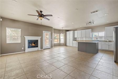 Waterville Court, Palmdale, קליפורניה 93551, ארצות הברית של אמריקה