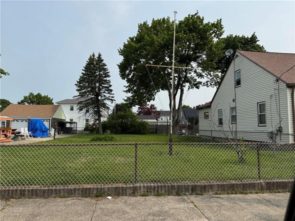 50 Stearns Street, Pawtucket, Rhode Island 02861