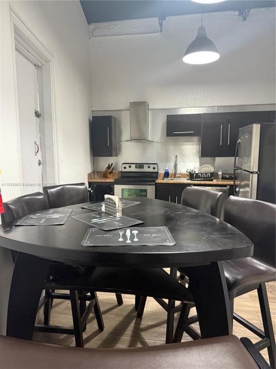 3771 NW 51st St 3771-D, Hialeah, フロリダ 33142, アメリカ合衆国