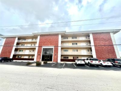 2841 NE 33rd Ct 104, Fort Lauderdale, Florida 33306, USA