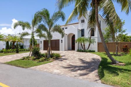 309 Cascade Lane, Palm Beach Shores, Florida 33404, USA