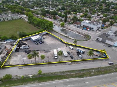 2695 NW 141st St, Opa-Locka, Flórida 33054, Estados Unidos
