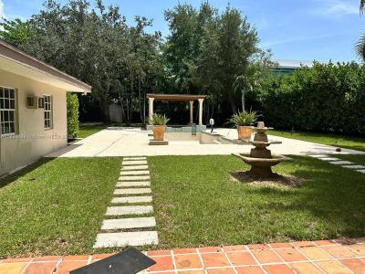 8755 SW 96th St, Miami, Florida 33176, USA