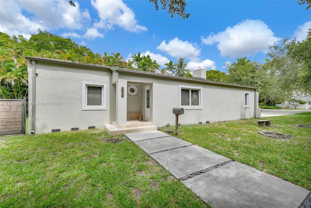 295 De Leon Dr, Miami Springs, Florida 33166
