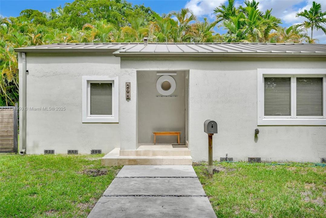 295 De Leon Dr, Miami Springs, Florida 33166