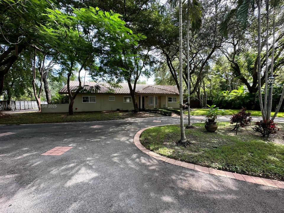 8755 SW 96th St, Miami, Florida 33176