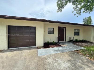 6633 N Parkway Dr 5-7, Margate, Florida 33068, USA