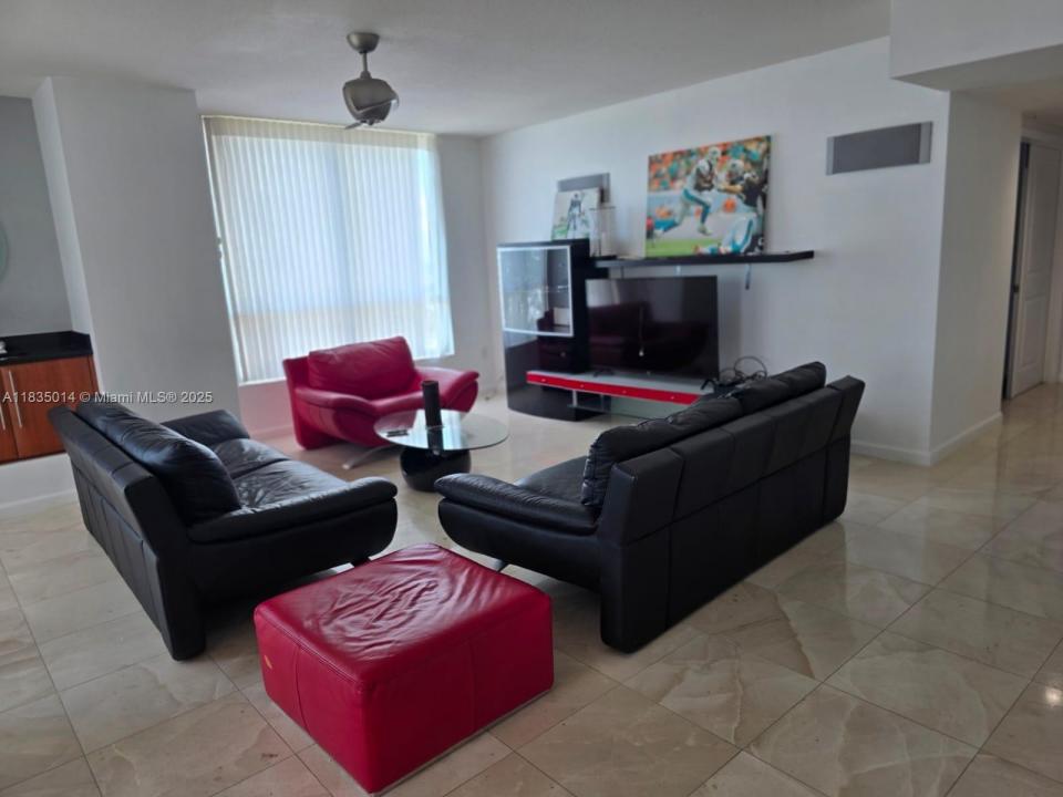 610 W Las Olas Blvd 1912N, Fort Lauderdale, Florida 33312, USA