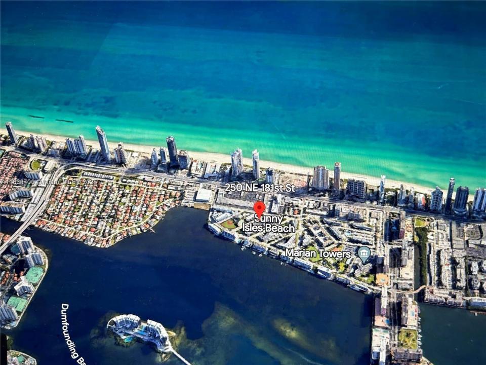 250 181st Dr 212, Sunny Isles Beach, Floride 33160, États-Unis