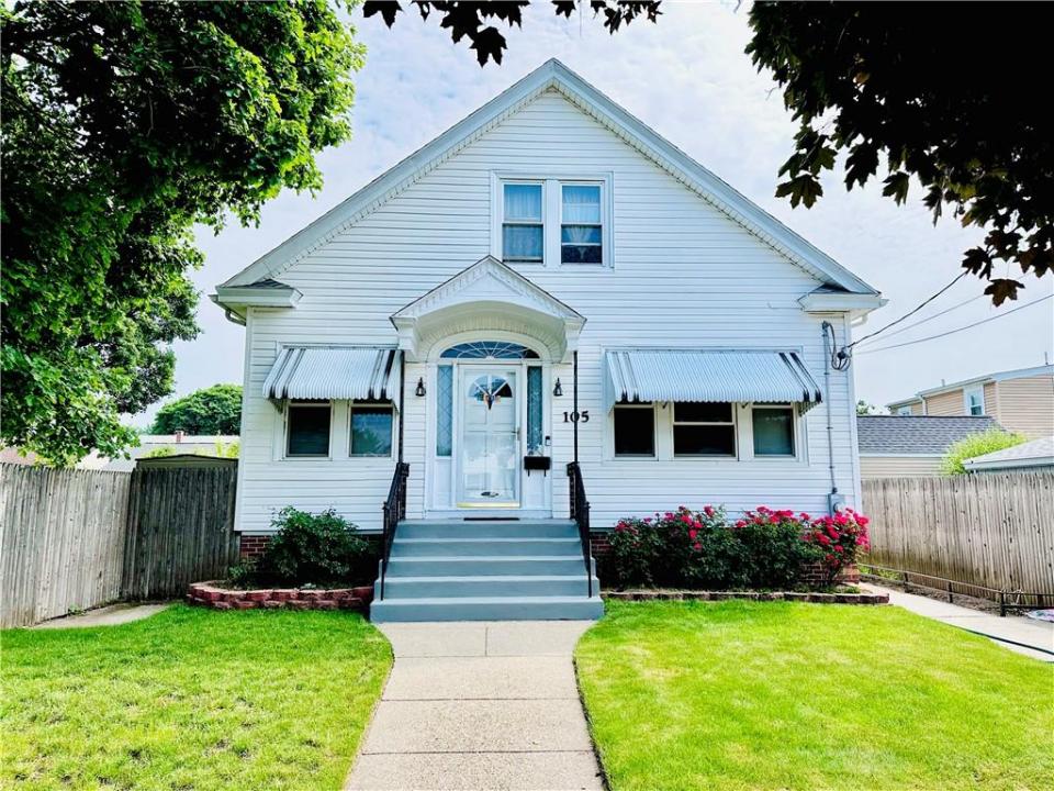 105 Overland Avenue, Cranston, Rhode Island 02910, Estados Unidos
