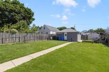 105 Overland Avenue, Cranston, Rhode Island 02910, Estados Unidos