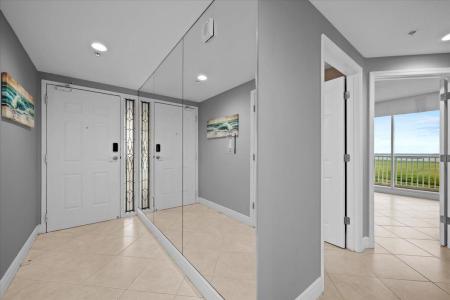5051 N Highway A1a Ph 3-4, SEAWARD AT ATLANTIC VIEW CONDOMINIUM, Hutchinson Island, Florida 34949