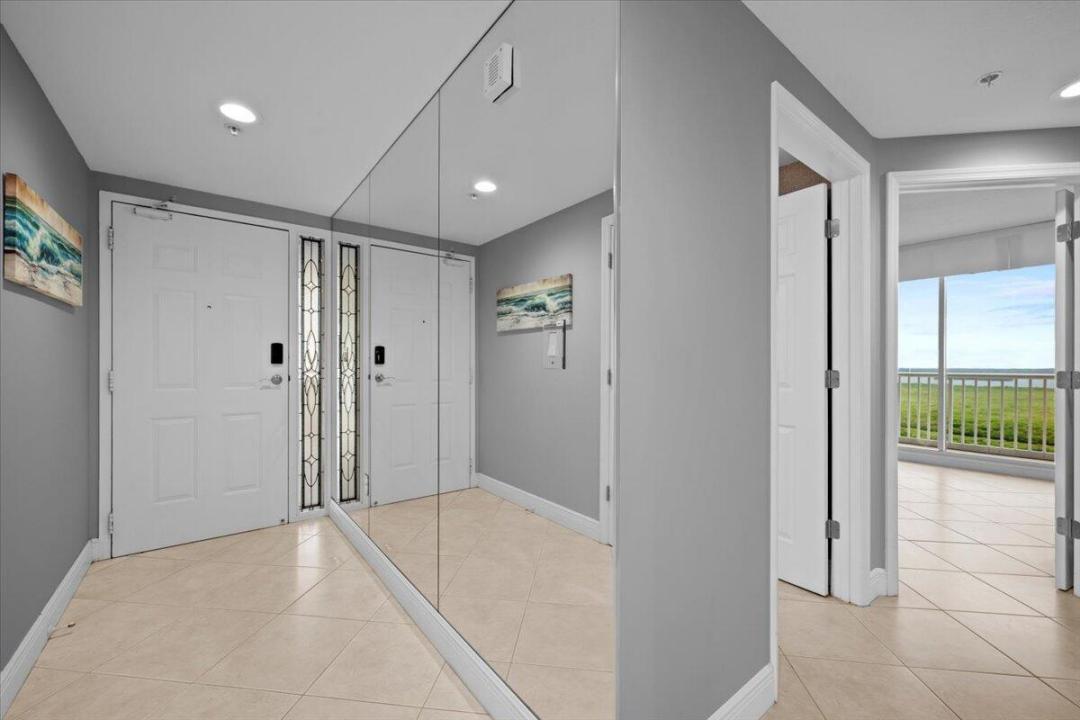 5051 N Highway A1a Ph 3-4, SEAWARD AT ATLANTIC VIEW CONDOMINIUM, Hutchinson Island, Flórida 34949, Estados Unidos