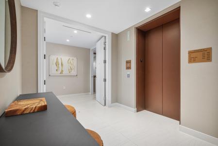 210 SE Mizner Boulevard 704, ALINA, Boca Raton, Florida 33432, Amerika Birleşik Devletleri