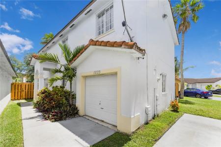 13723 SW 160th Ter, Miami, Florida 33177, USA