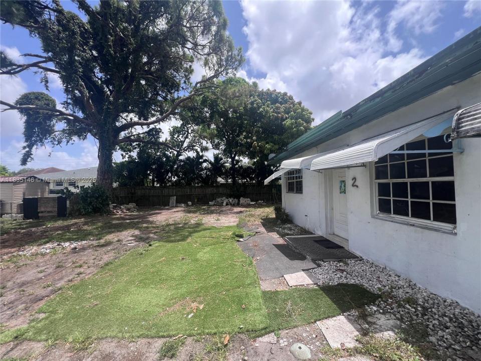 2420 NW 99th Ter, Miami, Floride 33147, États-Unis