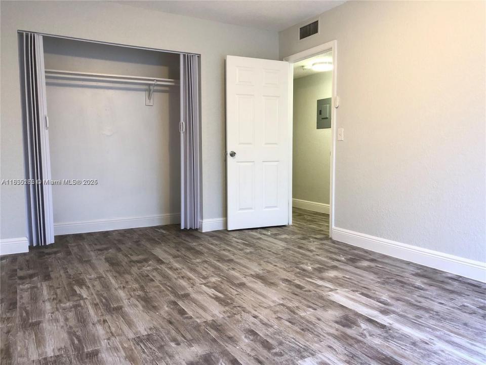1500 N Congress Ave B2, West Palm Beach, Флорида 33401, Соединенные Штаты