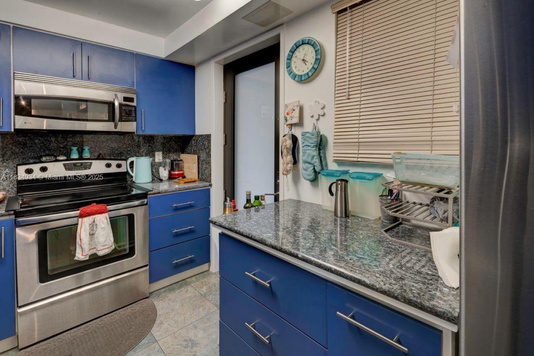 301 Golden Isles Dr 502, Hallandale Beach, Florida 33009, Stati Uniti