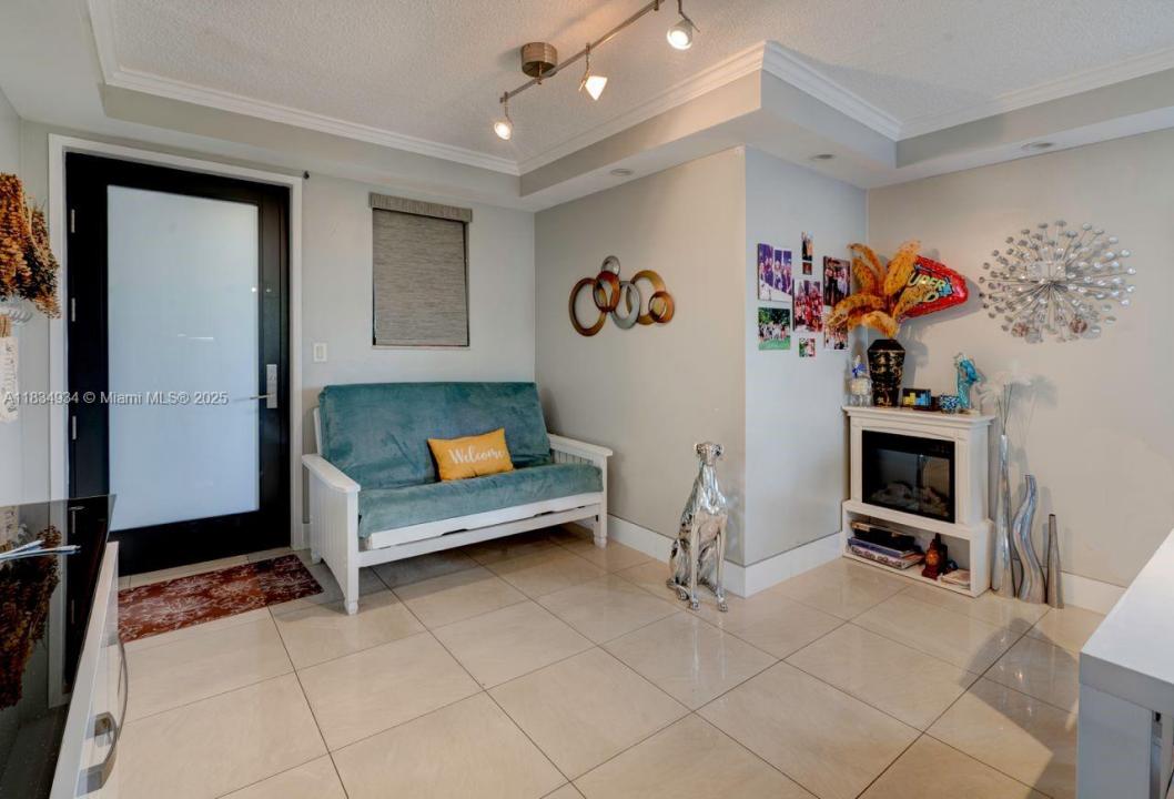 301 Golden Isles Dr 502, Hallandale Beach, Florida 33009, Stati Uniti