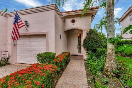 8018 Aberdeen Dr 202, Boynton Beach, Florida 33472, USA