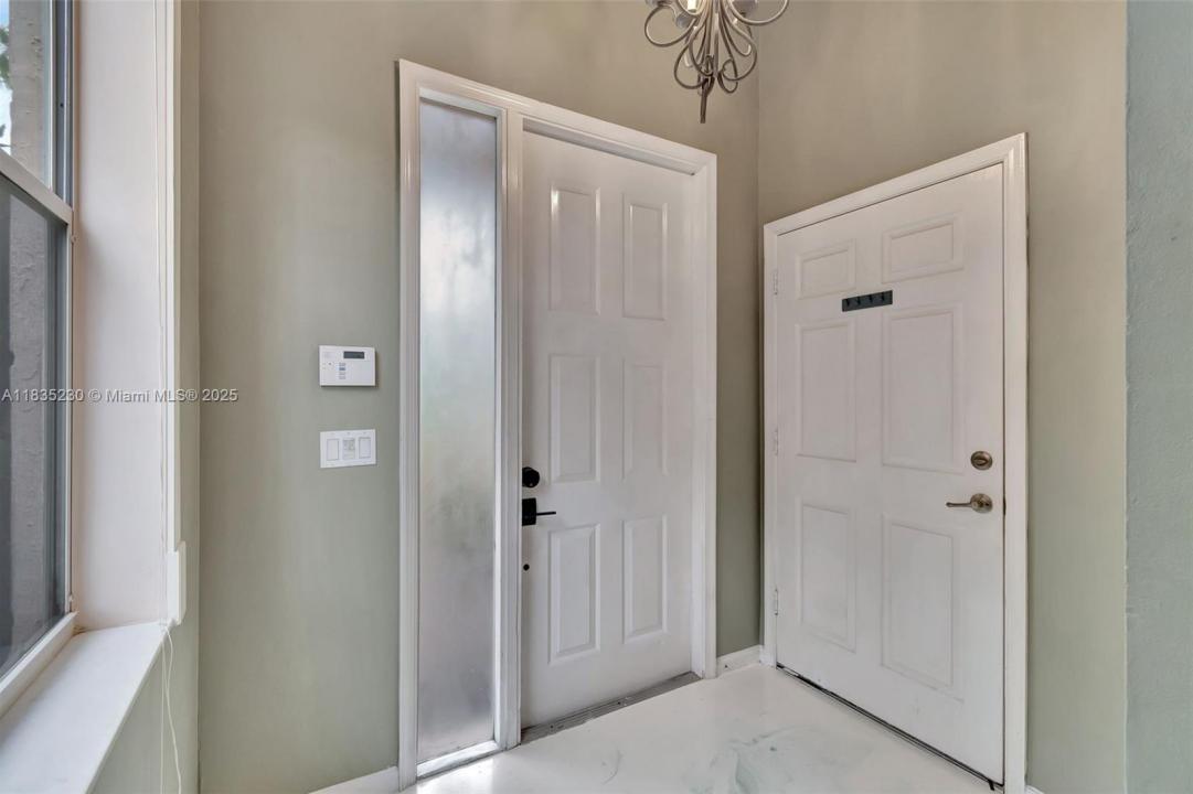 8018 Aberdeen Dr 202, Boynton Beach, Флорида 33472, Соединенные Штаты