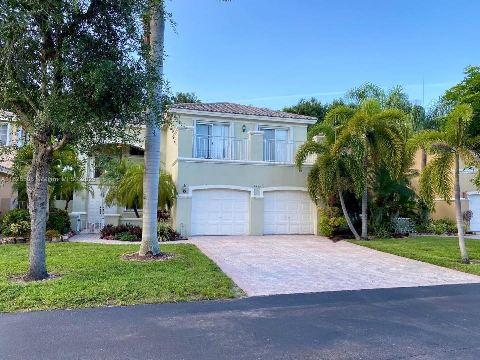 9457 NW 47th Ter, Doral, Florida 33178