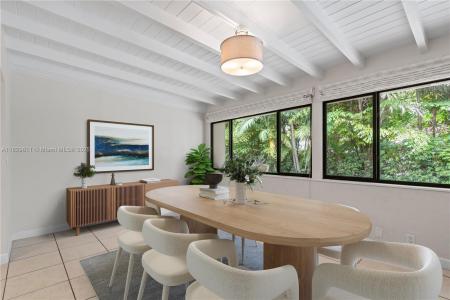 8100 SW 62nd Ct, South Miami, Florida 33143, USA