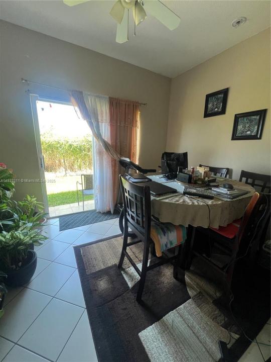 2551 SE 16th Ter 104, Homestead, Floride 33035, États-Unis