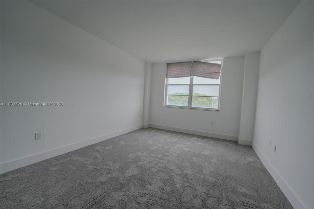 15600 NW 7th Ave 410, Miami, Flórida 33169, Estados Unidos