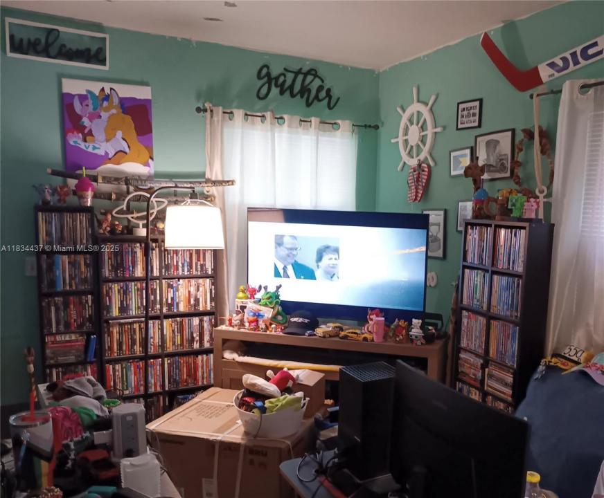 1881 NW 157th St, Miami Gardens, פלורידה 33054, ארצות הברית של אמריקה 