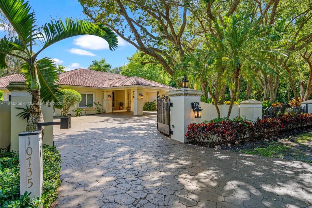 10735 SW 58th Ave, Pinecrest, Florida 33156