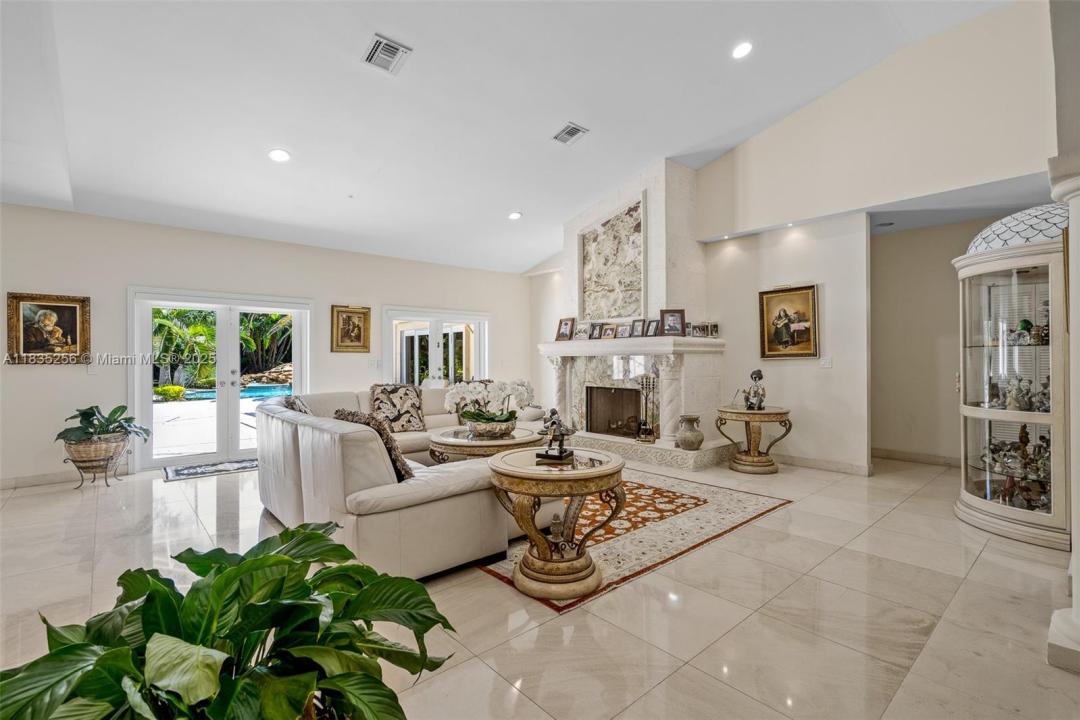 10735 SW 58th Ave, Pinecrest, Florida 33156