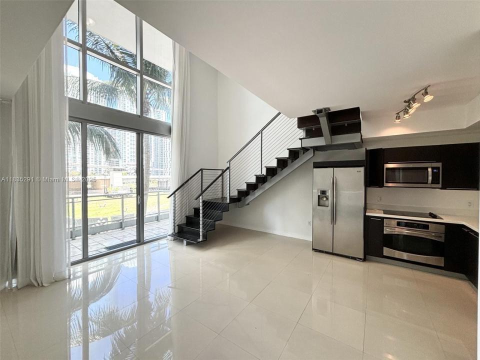 90 SW 3rd St TH304, Miami, フロリダ 33130, アメリカ合衆国