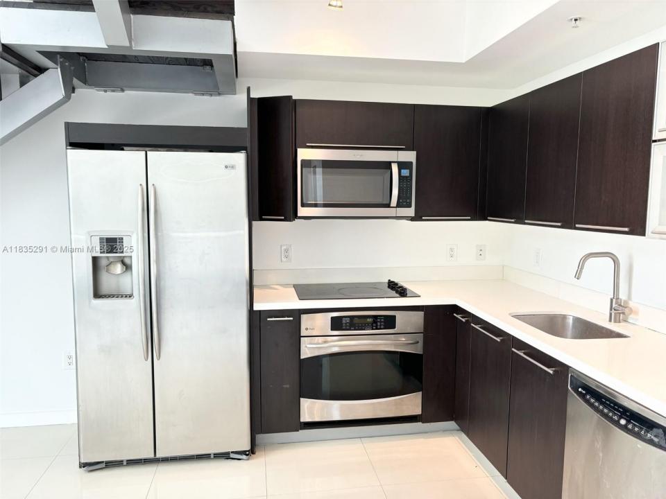 90 SW 3rd St TH304, Miami, フロリダ 33130, アメリカ合衆国