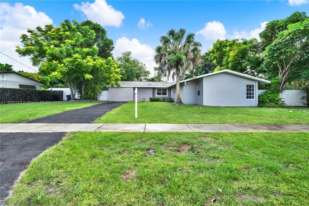 15831 Palmetto Club Dr, Miami, Флорида 33157, Соединенные Штаты