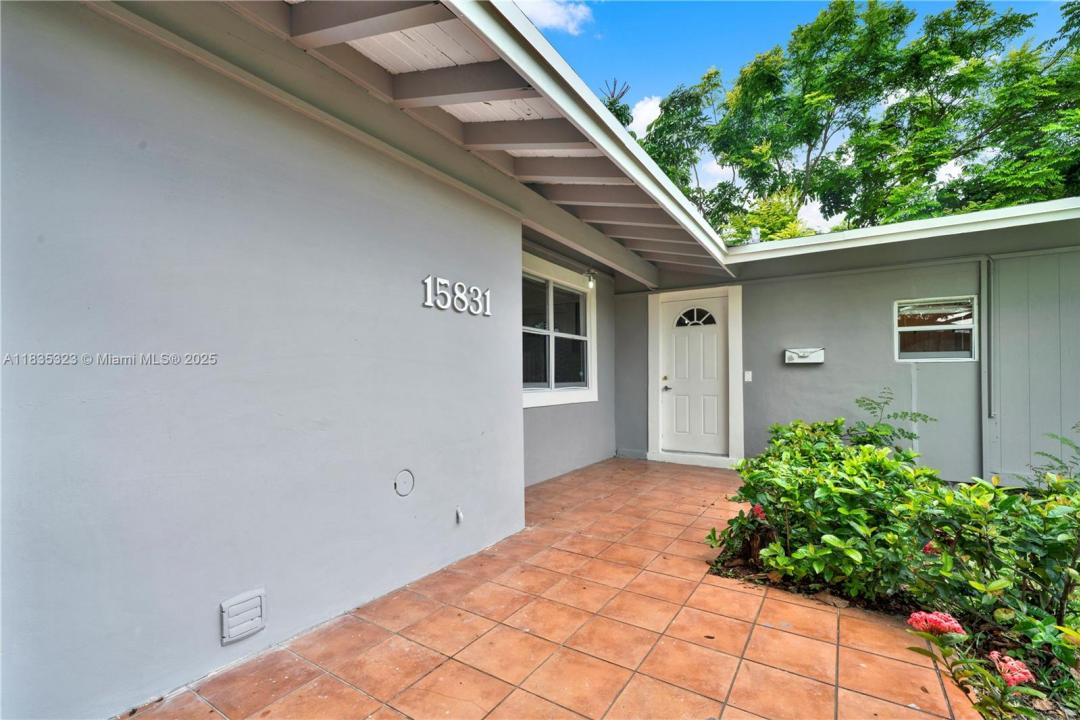 15831 Palmetto Club Dr, Miami, Флорида 33157, Соединенные Штаты
