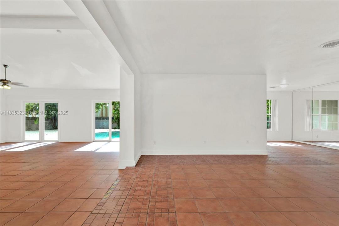 15831 Palmetto Club Dr, Miami, Флорида 33157, Соединенные Штаты
